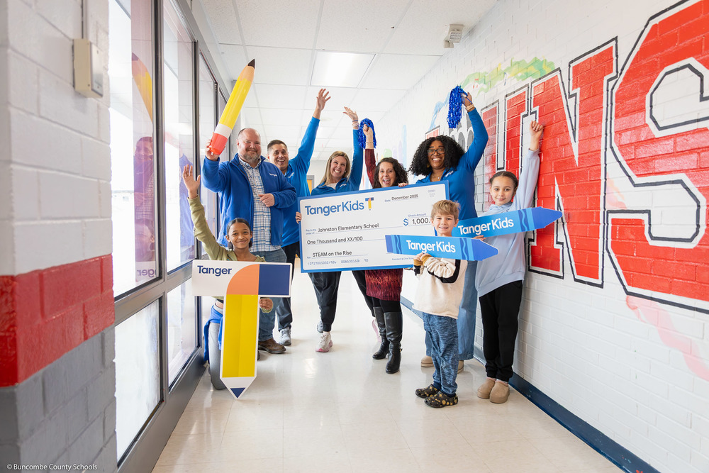 Students from Johnston with Tanger Staff