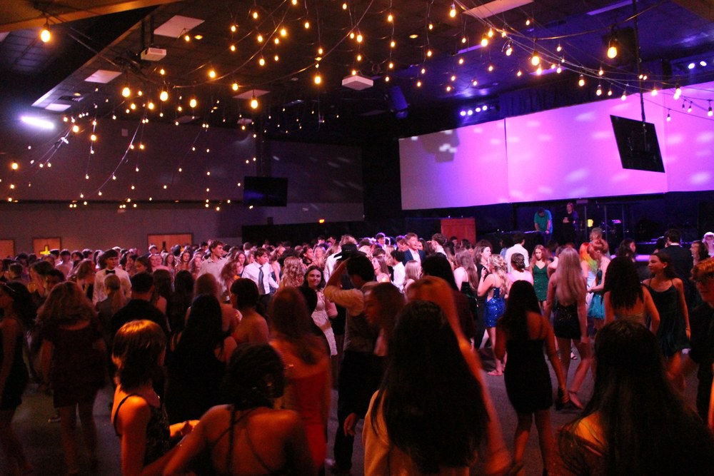 Dance crowd