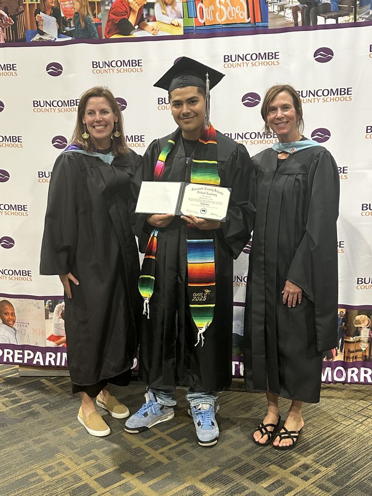 Congrats to our Summer Graduates!