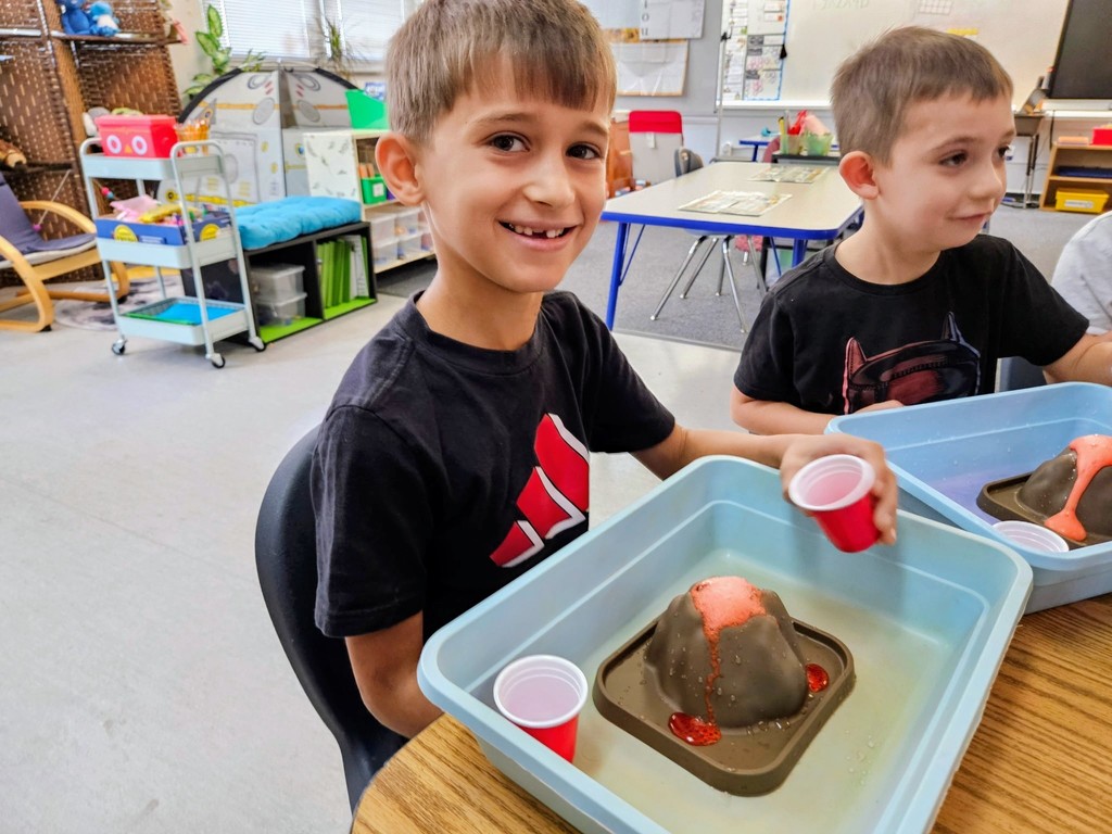 First grade setting snacks and simulation