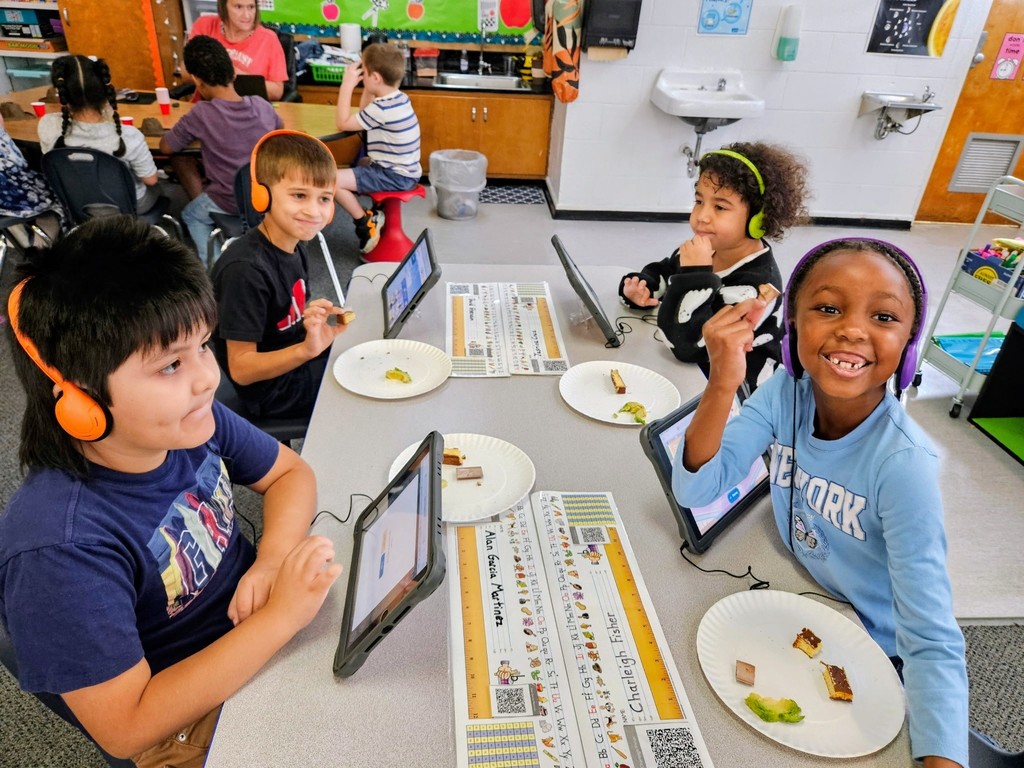 First grade setting snacks and simulation