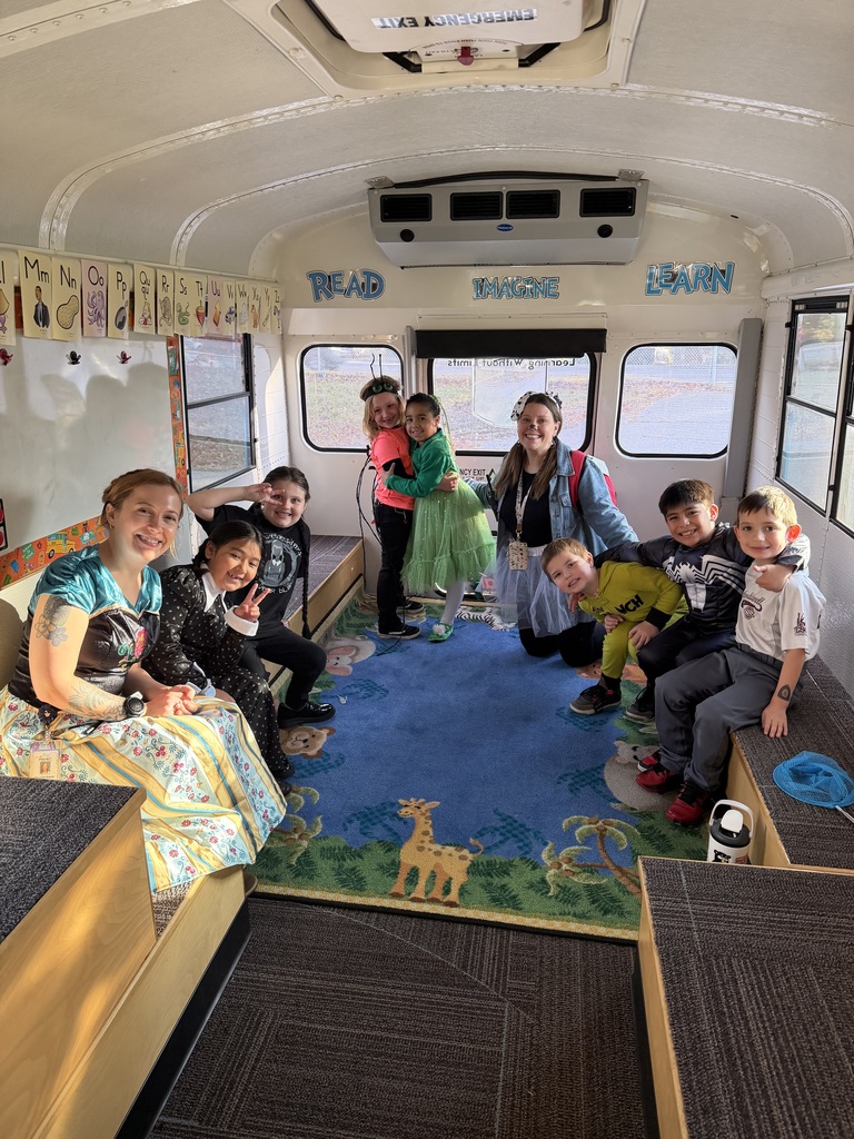 First Grade on Book Mobile