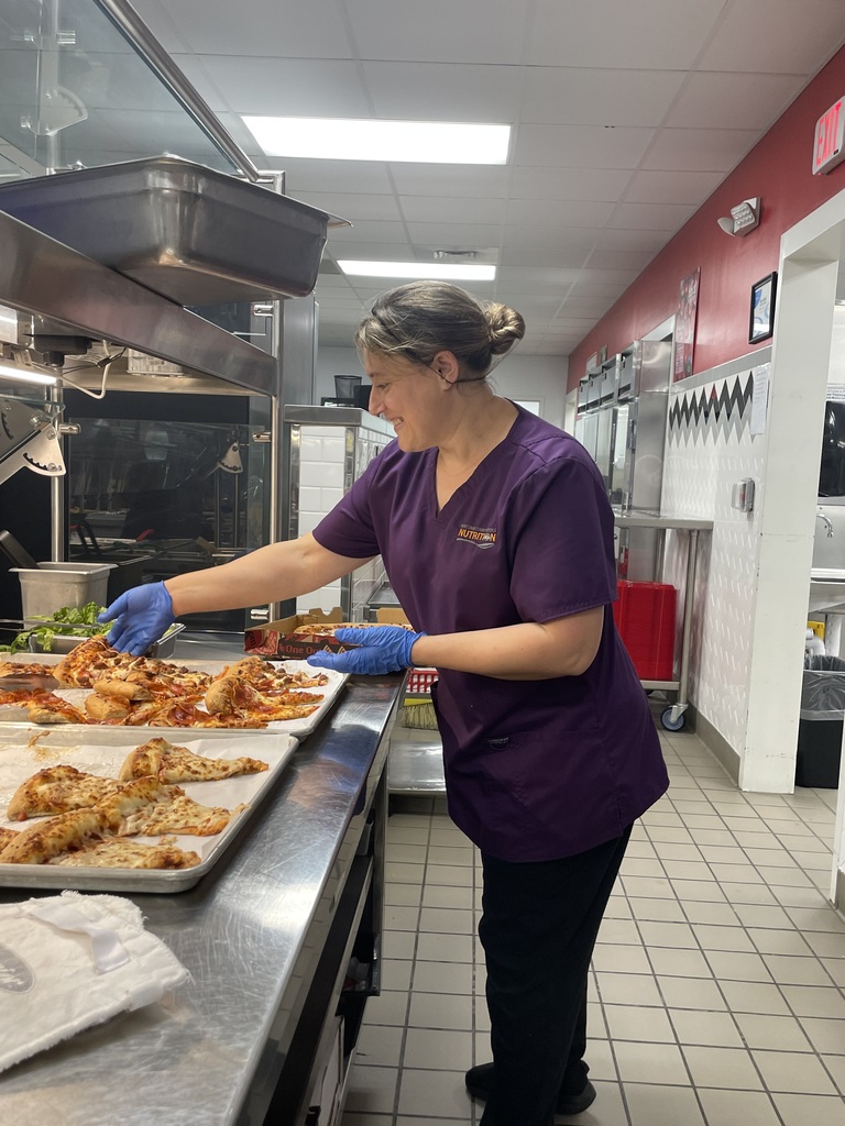 Serving hot pizza 