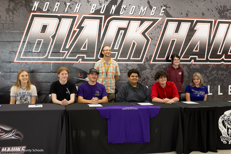 Six Teacher Cadets and mentor Andrew Shelton together for a group photo.