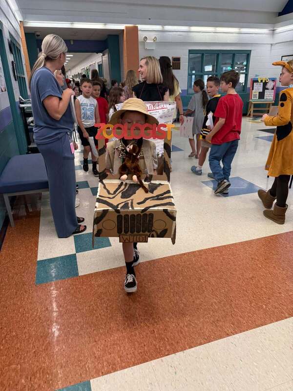 Kid dressed up as a Zoologist.