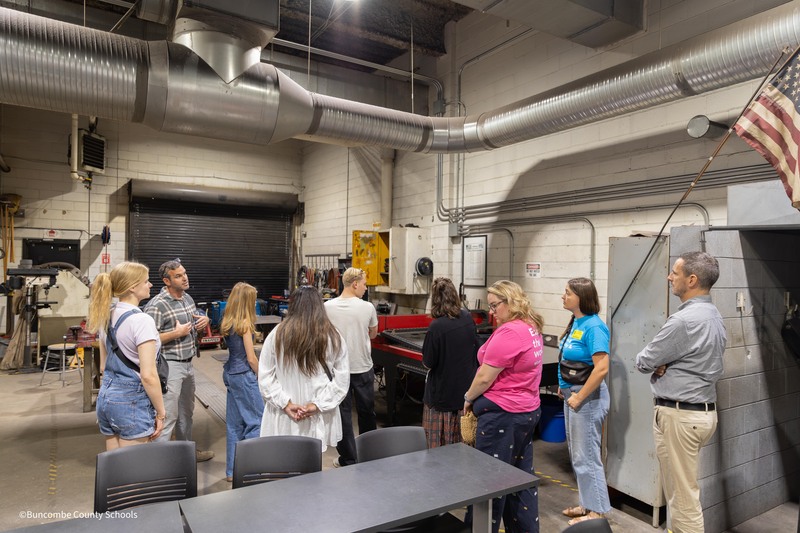 EF Ambassadors visit welding classroom