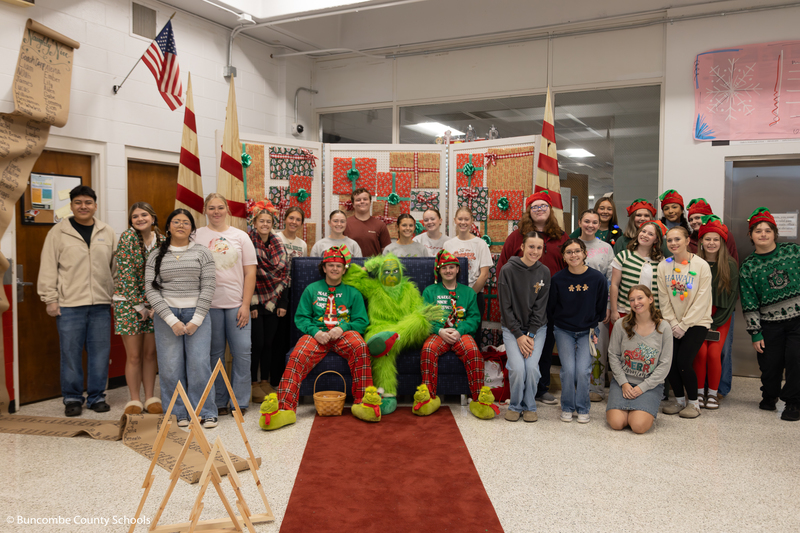 A group photo of all the students who helped bring the event together. 