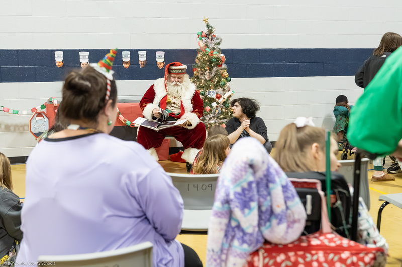 Appalachian Santa reads "The Polar Express" to PEP students.