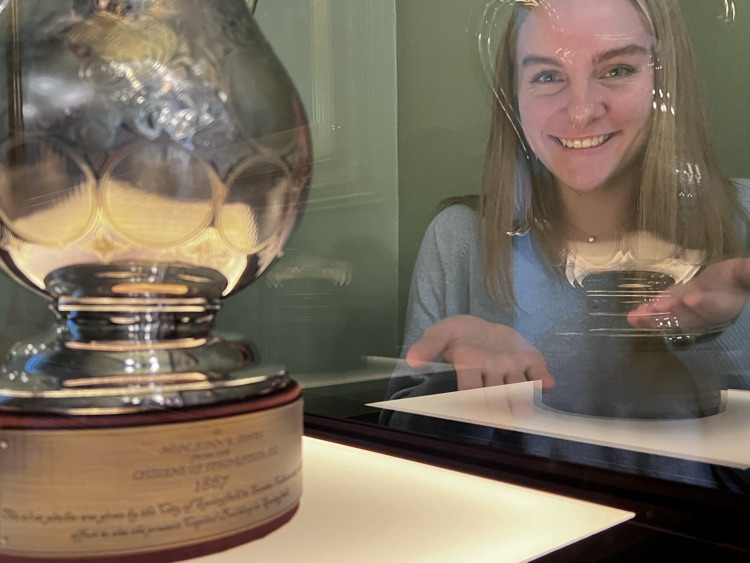 photo challenge through current capital building