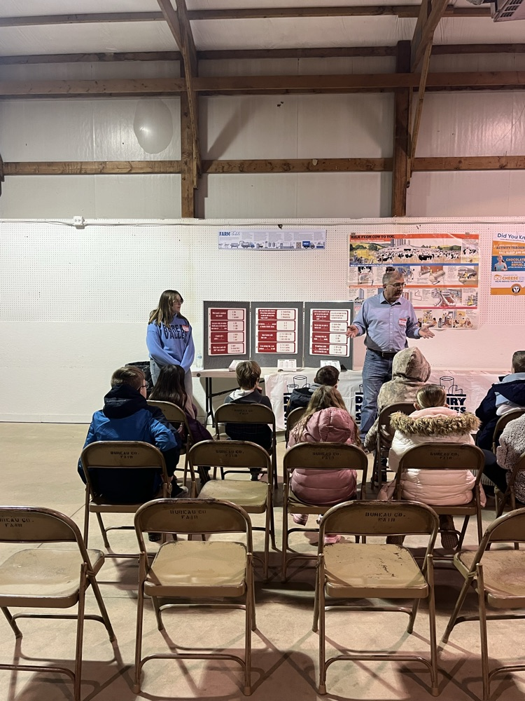 Today some of our FFA members helped with the fourth grade ag fair at the fairgrounds. They got to practice their public speaking skills when talking about different agricultural topics! 
