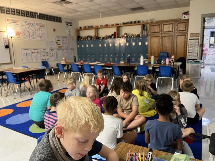 Mr. Roberto's 2nd grade class worked on partner talk today! 