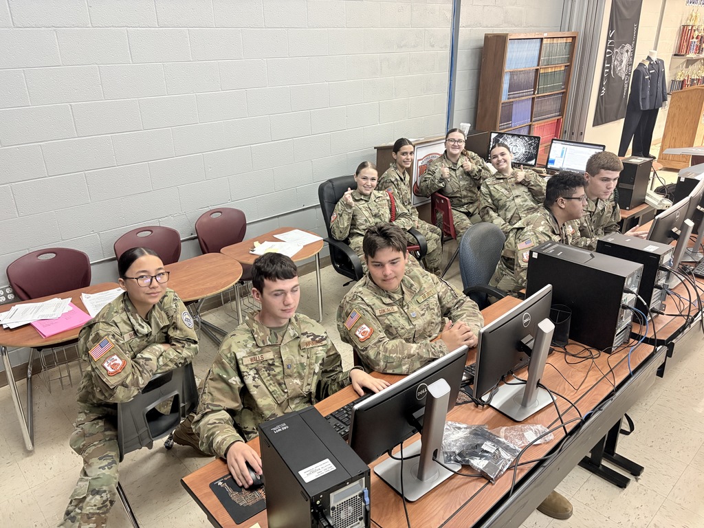 Burkburnett High School JROTC participated in a training round for CyberPatriot.. Round 1 will be next Thursday and Round 2 will be in November.