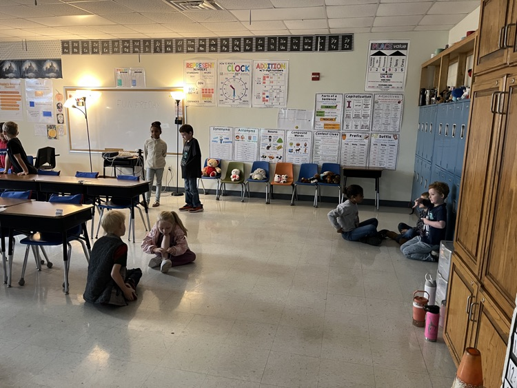 Mr. Roberto's 2nd graders discussed inferences with a partner based on a picture!