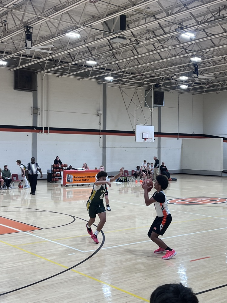 8th Grade Bulldogs basketball battled Barwise tonight. Great effort by both teams. The B team came away with an incredible overtime win! 