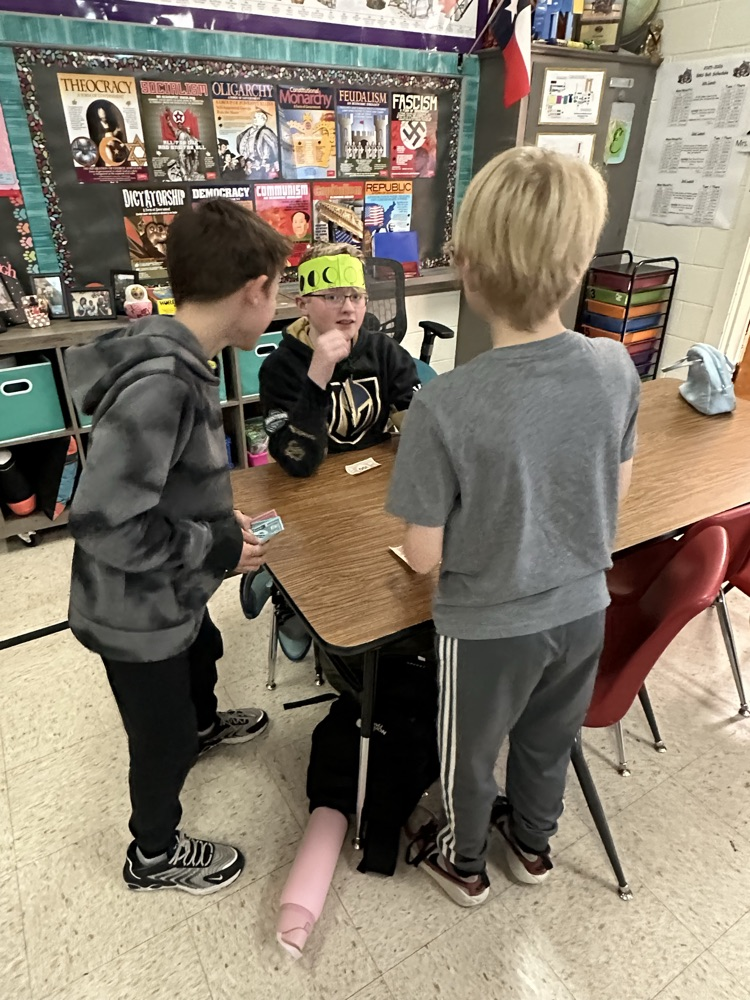 students playing part, tock, scissors