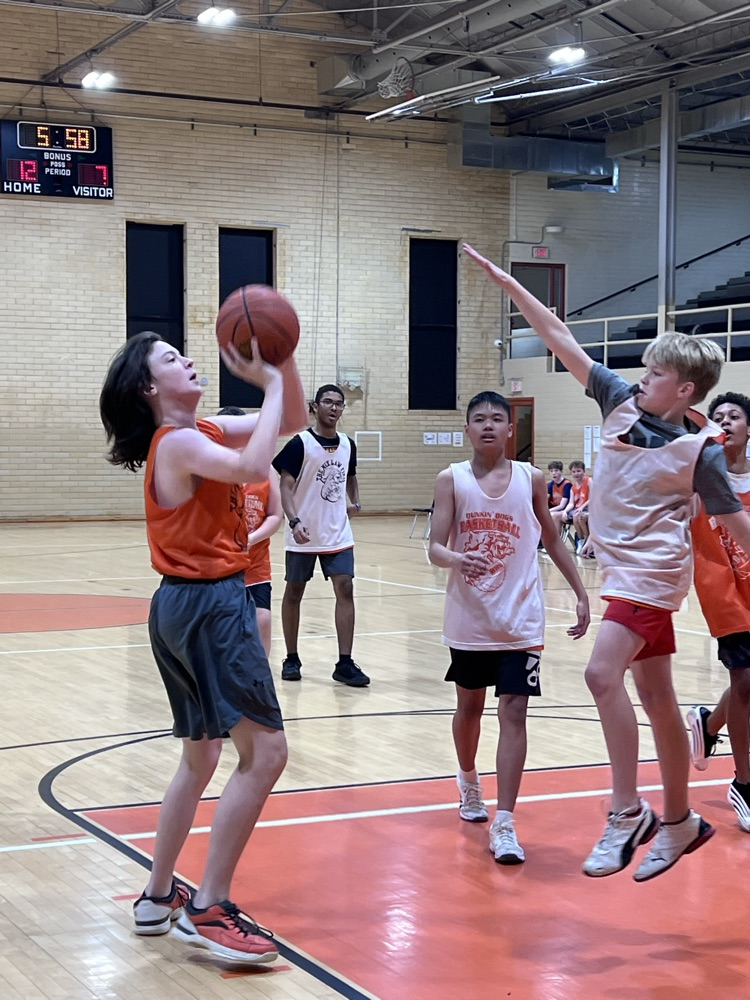 Our boys basketball teams rounded out their seasons last night with some highly entertaining games! 