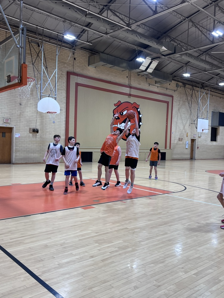 Our boys basketball teams rounded out their seasons last night with some highly entertaining games! 