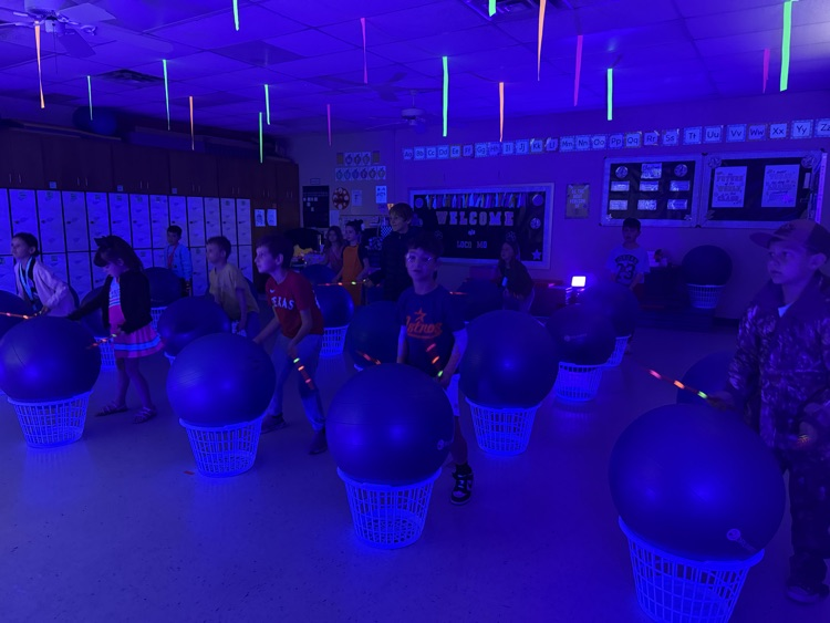 Glow party + DrumFit = the BEST kind of cardio! 💜🥁✨