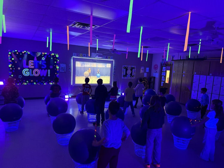 Glow party + DrumFit = the BEST kind of cardio! 💜🥁✨