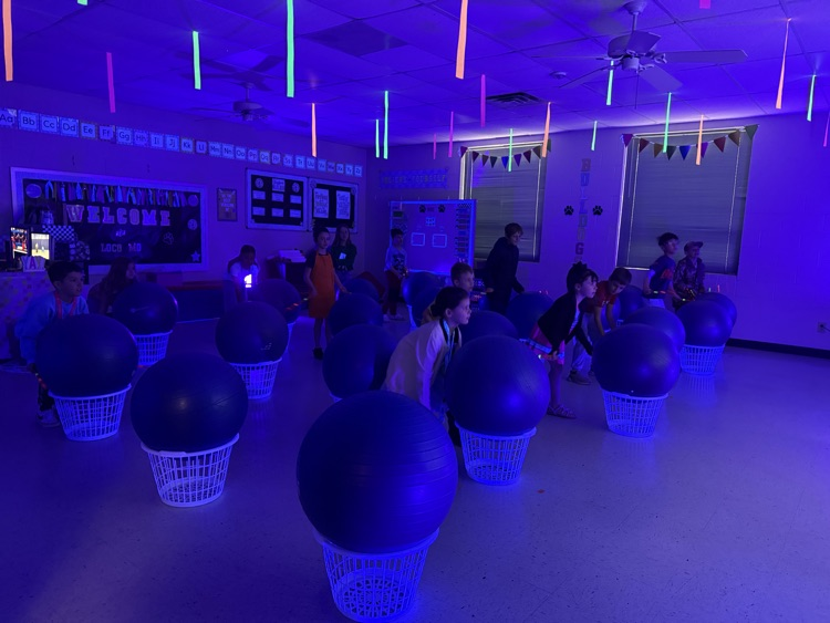 Glow party + DrumFit = the BEST kind of cardio! 💜🥁✨