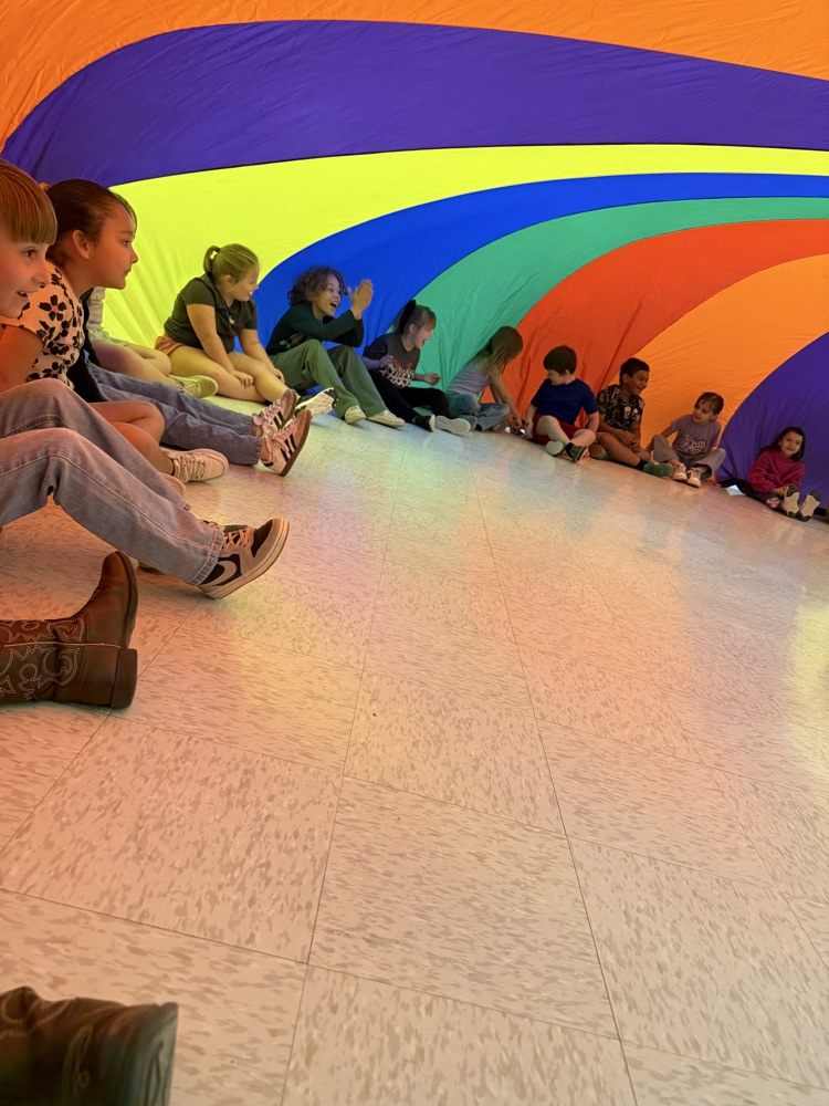 Double classes = DOUBLE the energy 😅 Loco-Mo + PE was a whole workout for ALL of us 🧡