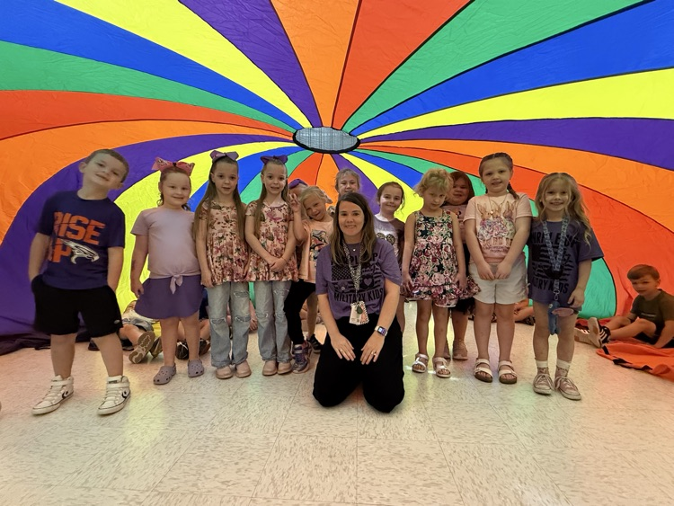 Double classes = DOUBLE the energy 😅 Loco-Mo + PE was a whole workout for ALL of us 🧡