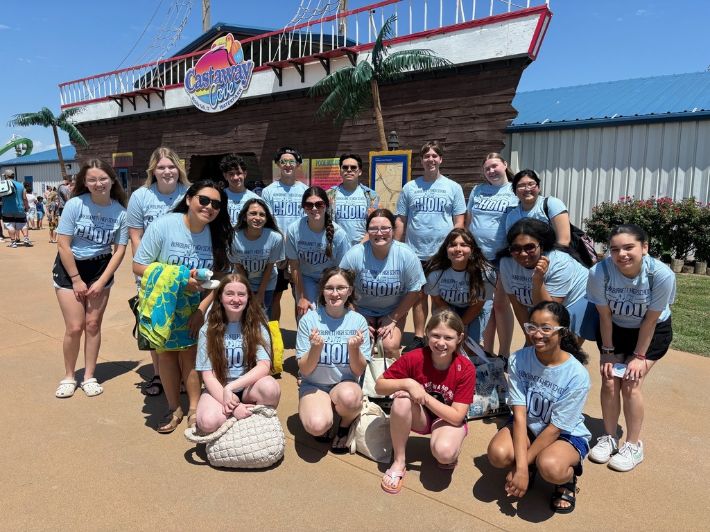 Varsity Choir sang at the end of year Legacy HS Castaway Festival last weekend and received a Division 1 Superior from the judges! Thanks for a great competition season Choir!