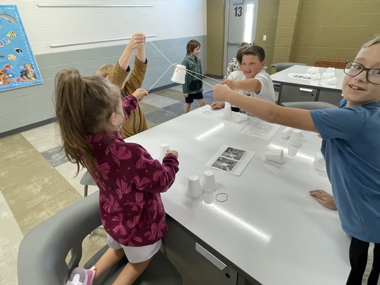 Mr. Riggs' 4th grade Science class learns how to follow instructions and work together to complete challenges in the STEM Lab!