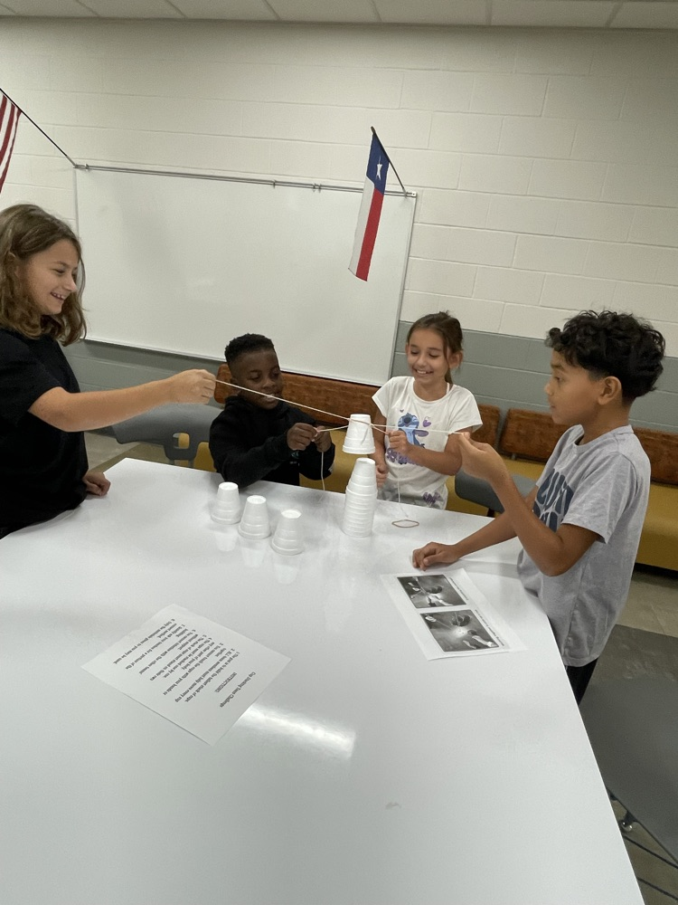 Mr. Riggs' 4th grade Science class learns how to follow instructions and work together to complete challenges in the STEM Lab!