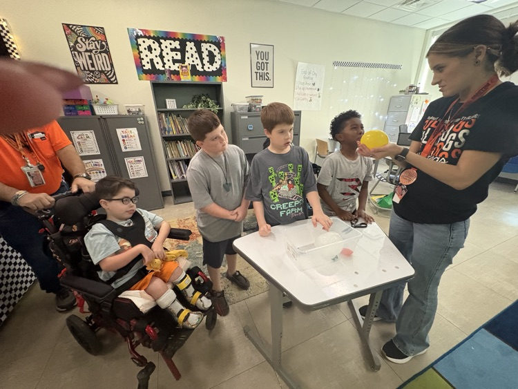 This week, Ms. Stewart's class has been learning about the three states of matter: solids, liquids, and gases. We wrapped up our learning with a hands-on balloon experiment that allowed students to see and experience these concepts in action.