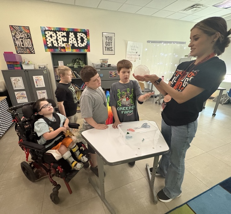 This week, Ms. Stewart's class has been learning about the three states of matter: solids, liquids, and gases. We wrapped up our learning with a hands-on balloon experiment that allowed students to see and experience these concepts in action.