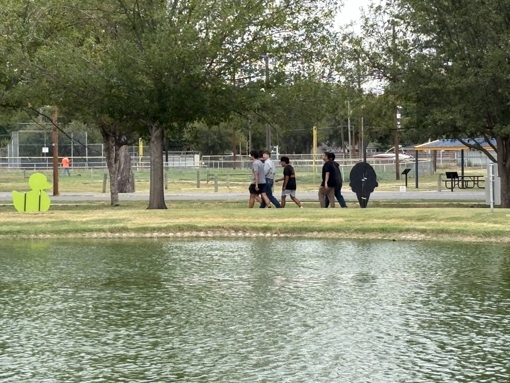  wildlife and fisheries management class exploring the park