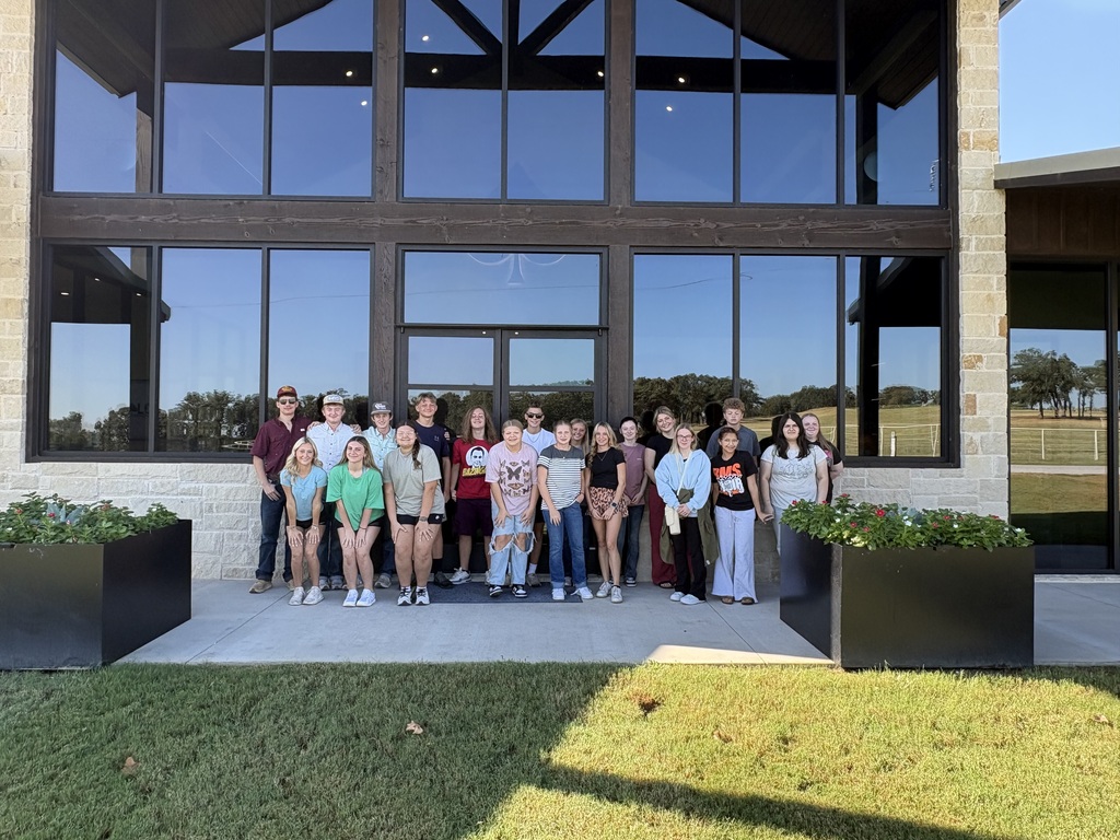Equine and Livestock Production students had the opportunity to visit Solo Select