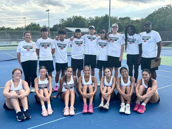BHS Tennis made it to playoffs!
