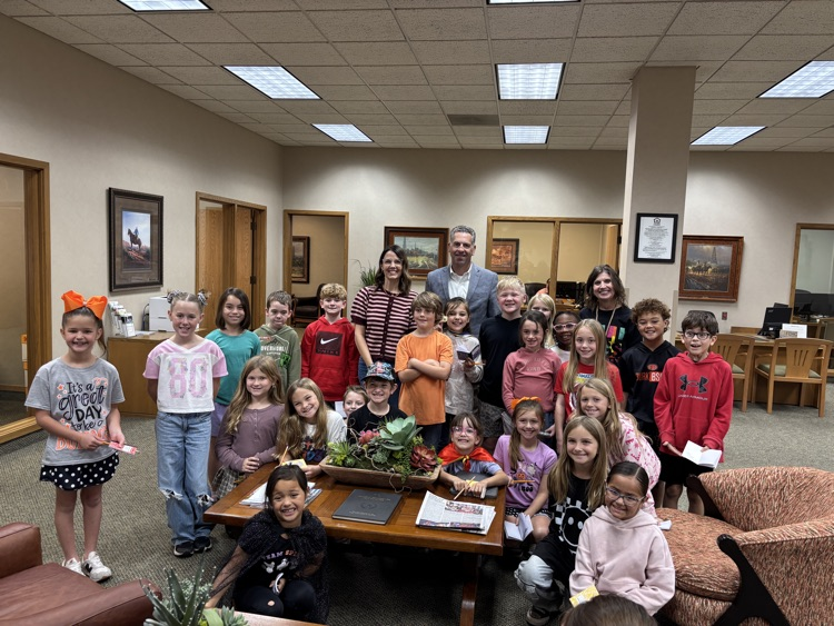Mrs. Nolan’s 3rd grade groups explored downtown Burkburnett