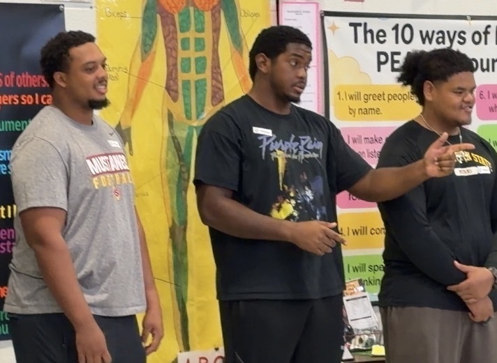 MSU football players visited Tower Elementary.