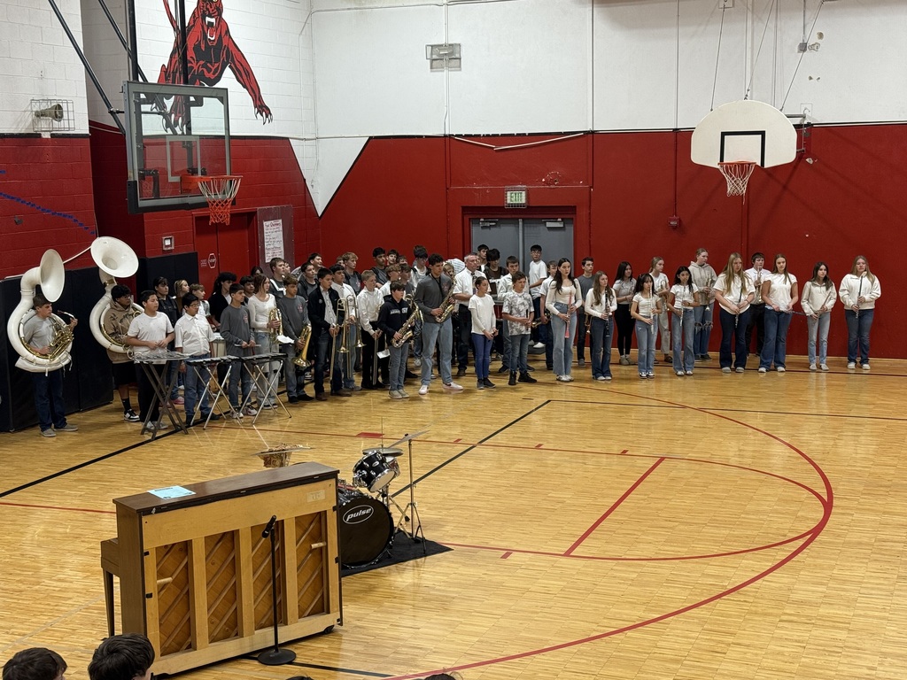 pictures of Veterans Day Assembly