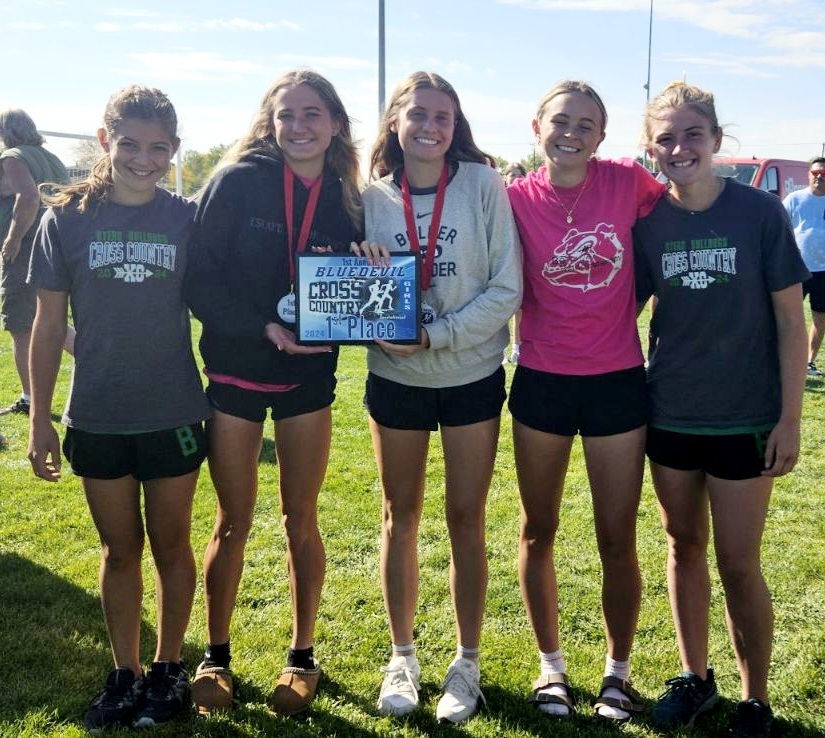 Girls cross country team wins the fort Lupton meet