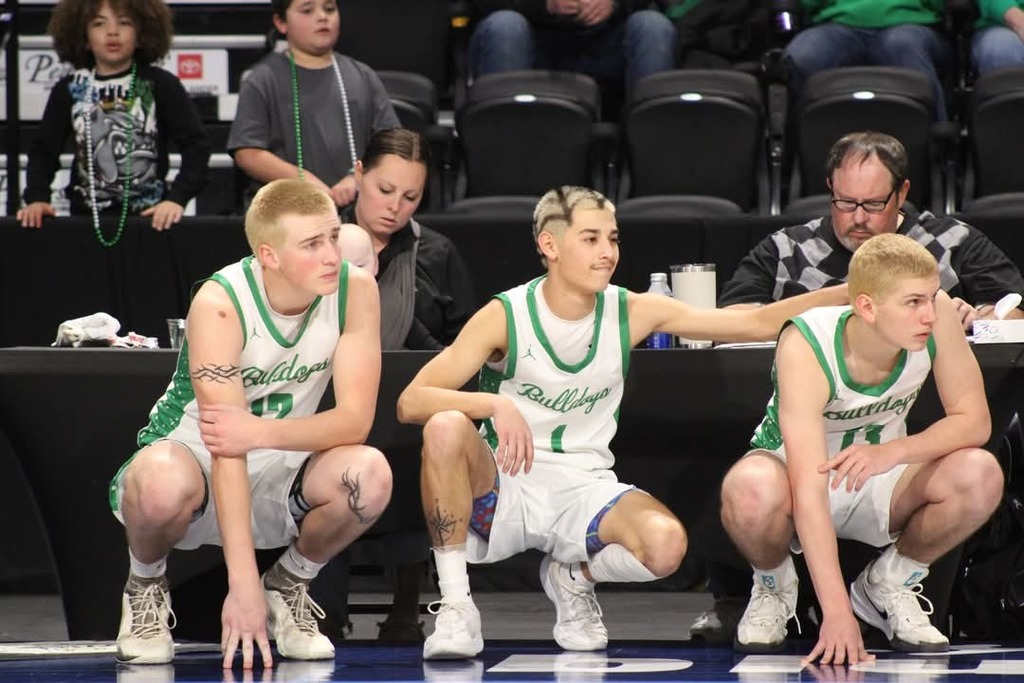 teammates checking in