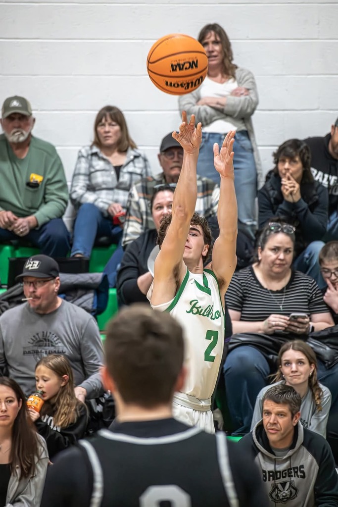 chase knocking down the shot