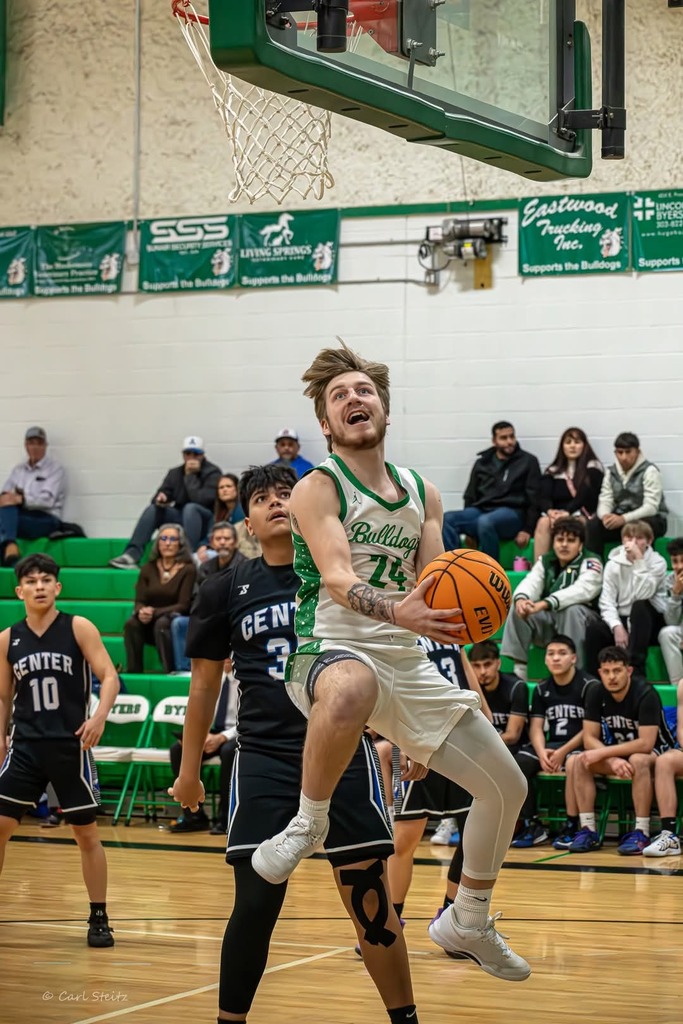 AJ scoring around the Center kid