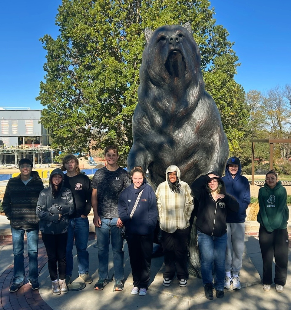 wnd group of seniors