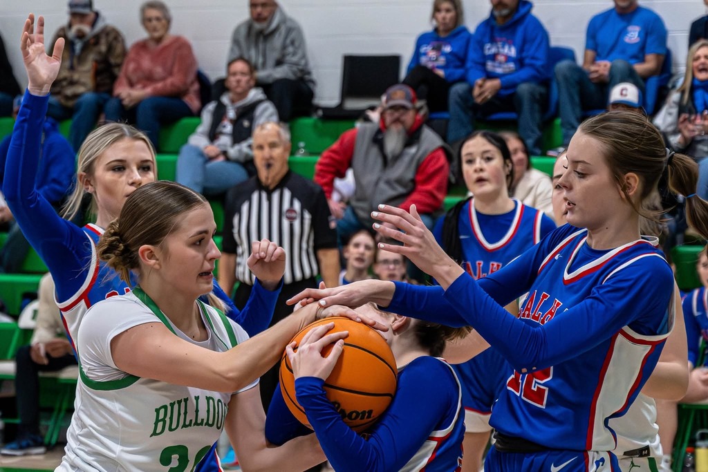 cozy rips the ball from Calhan