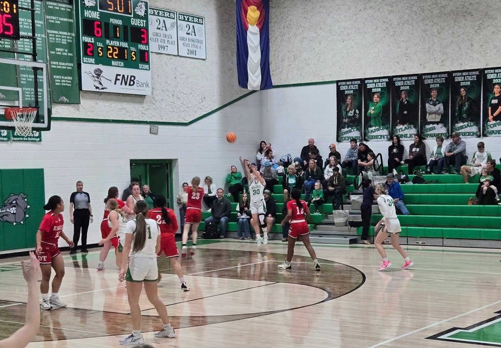 cossette shoots a deep 3