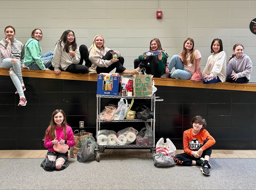 5th Grade students in Byron K-Kids club helping the Byron School Pantry by collecting items to help families in need.