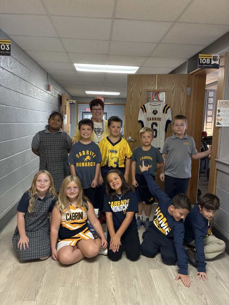 happy homecoming from Mrs. DeBerardino’s Class