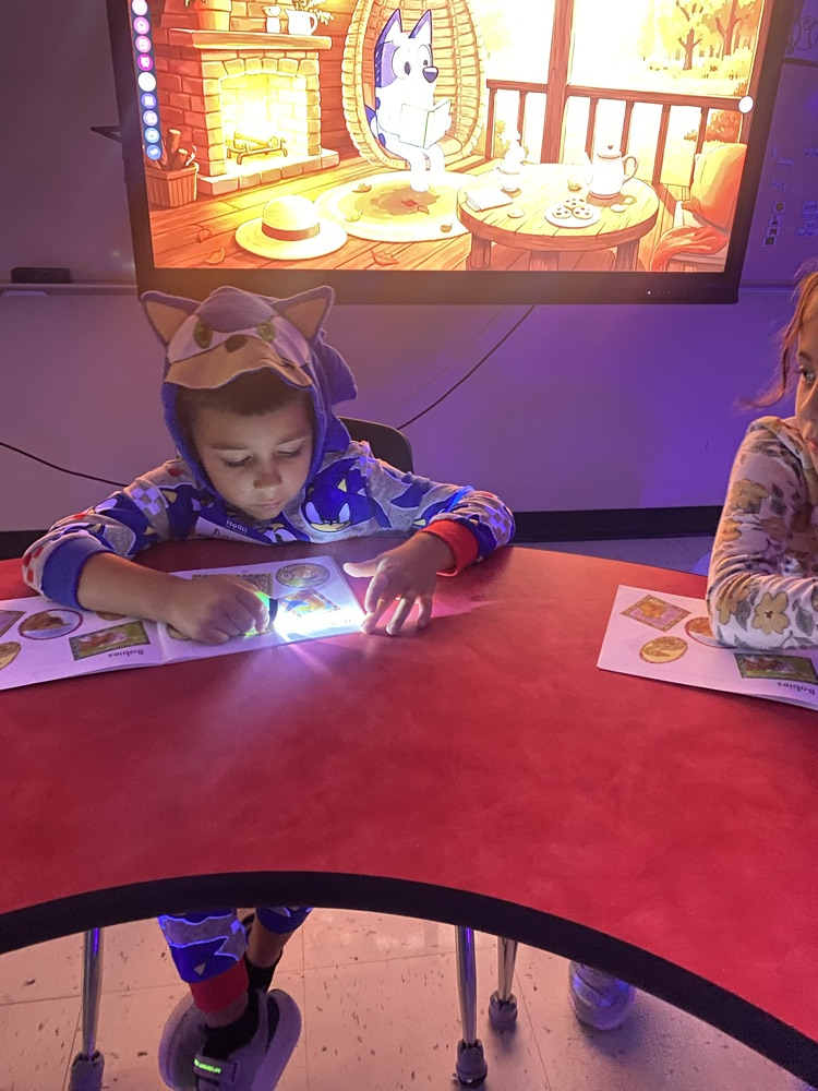 Glow Day fun in Mrs. Johnson & Mrs. Kramer’s classes.