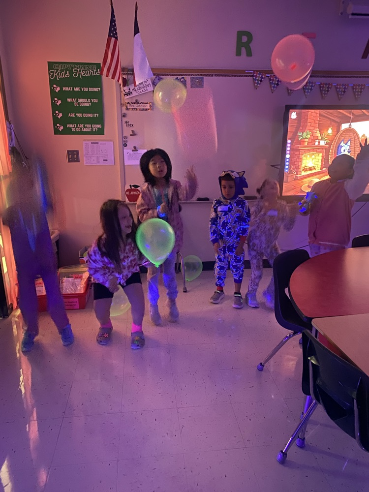 Glow Day fun in Mrs. Johnson & Mrs. Kramer’s classes