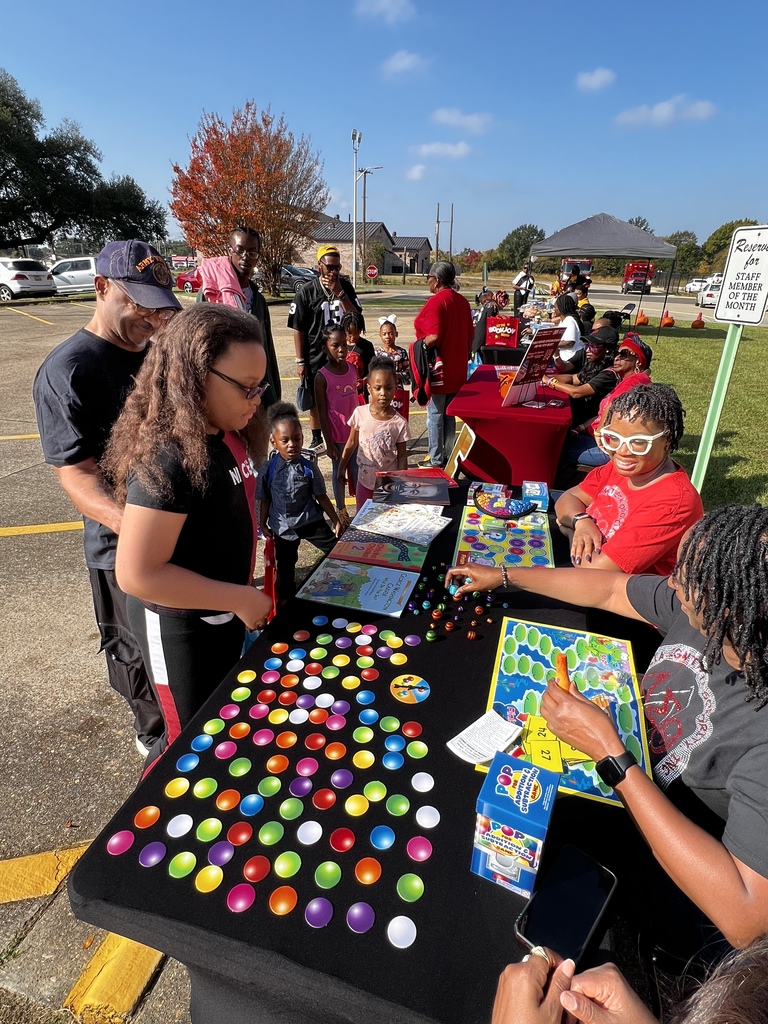COMMUNITY FALL FESTIVAL 🍂🐎 🍁 📚