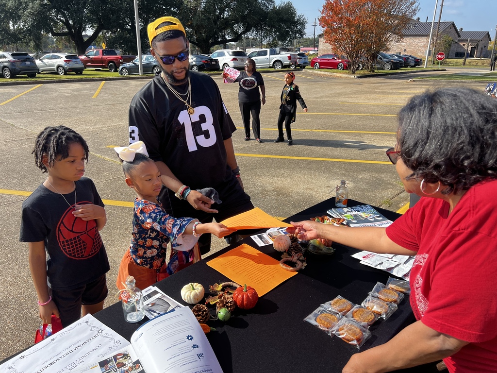 COMMUNITY FALL FESTIVAL 🍂🐎 🍁 📚